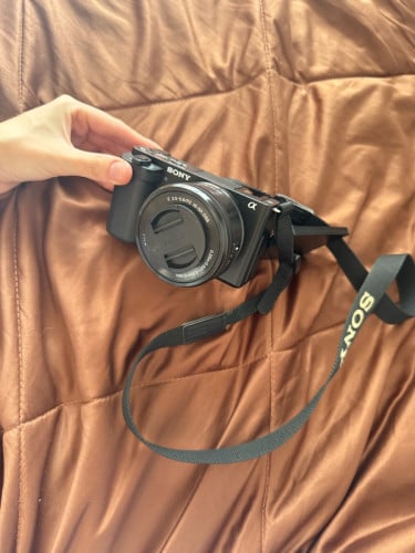 Sony ZV-E10