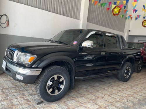 Tacoma ឆ្នាំ03 មានABS V6 ប៉ុង1ប៉ុងភ្លើង ឡានថ្មី