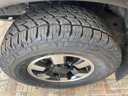 Tacoma ឆ្នាំ03 មានABS V6 ប៉ុង1ប៉ុងភ្លើង ឡានថ្មី