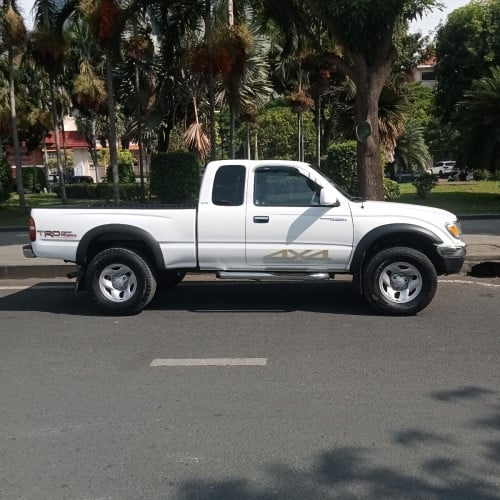 Tacoma 2001 ប៉ុងភ្លើង