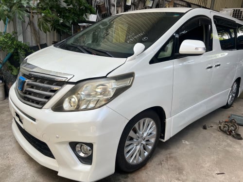 TOYOTA ALPHARD ជាច្រើនគ្រឿង ច្រើនសេរី មកដល់ហើយ