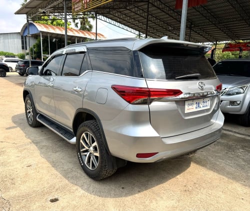 TOYOTA FORTUNER 2017 អូតូកាប់ពីតាស់