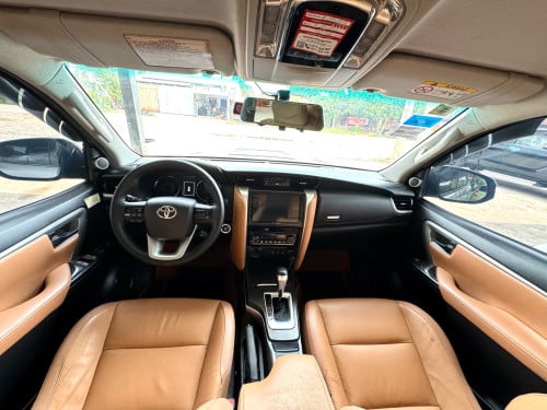 TOYOTA FORTUNER 2017 អូតូកាប់ពីតាស់