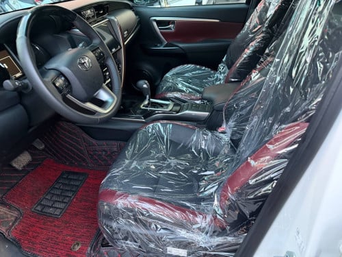 TOYOTA Fortuner Legender Modellistaឆ្នាំ 2025  សោ2គ្រាប់