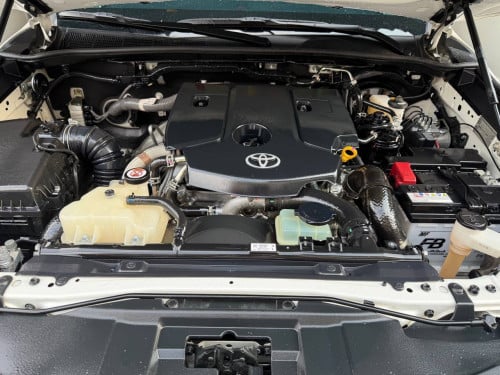 TOYOTA Fortuner Legender Modellistaឆ្នាំ 2025  សោ2គ្រាប់