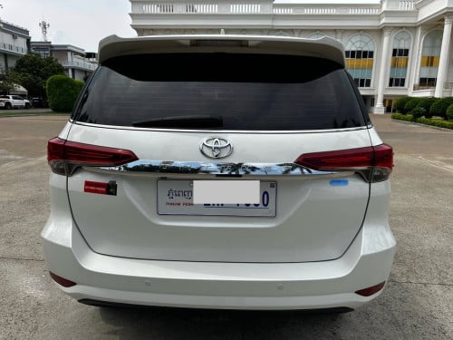 TOYOTA FORTUNER Year 2019 ម្ចាស់ដើម