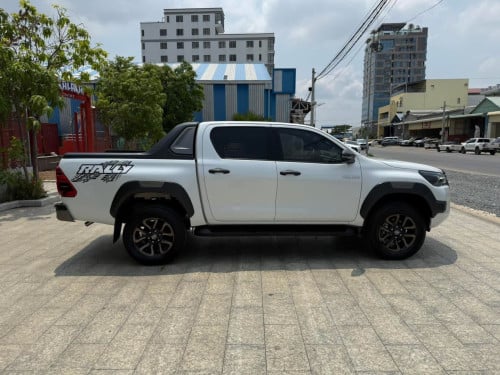 Toyota Hilux Rally2023 ម៉ាស៊ីនម៉ាស៊ូត