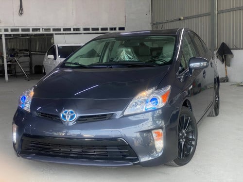 Toyota Prius 2012 option 2 ទេីបតែចូលស្តុកថ្មី តម្លៃល្អ បង់រំលស់សិក្សា១៥នាទីដកឡាន
