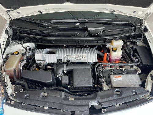 Toyota Prius 2012 option 3 Solar ទេីបតែចូលស្តុកថ្មី តម្លៃល្អ បង់រំលស់សិក្សា១៥នាទីដកឡាន