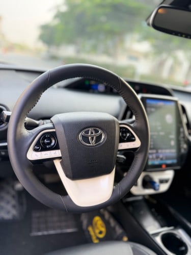 Toyota Prius Prime Full Advanced Technology 2017 ឡាន​ស្អាត​ ថ្នាំ​សុីន​100%