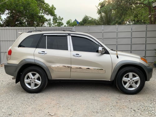Toyota RAV4L ឆ្នាំ2001 Full option ឡានស្អាត តម្លៃ 8900$ 👉☎️092608210