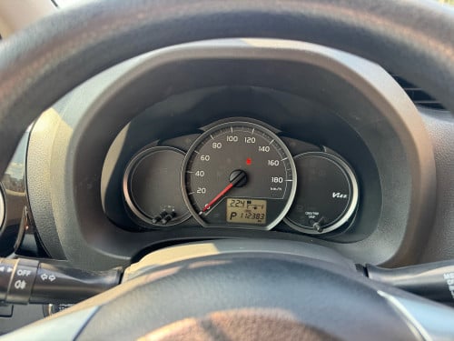 Toyota Vitz 2013 Smart key 🗝️