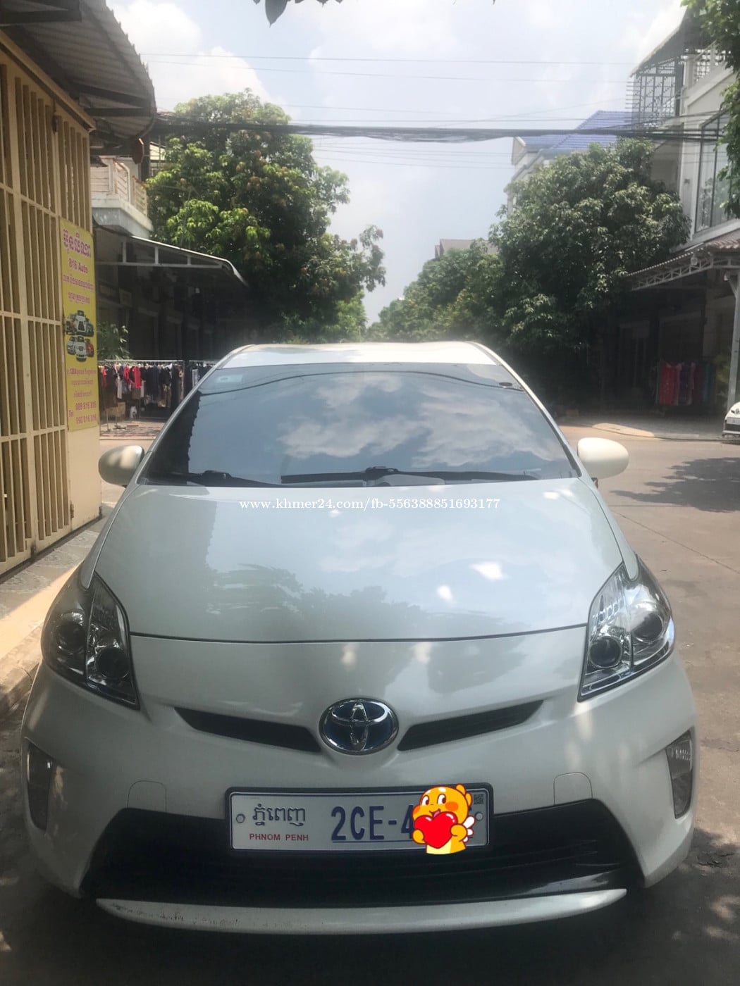 Toyota Prius 2012 option 3 ម្ចាស់ដើម ទើបជិះលក់ចង់ដូរសេរី