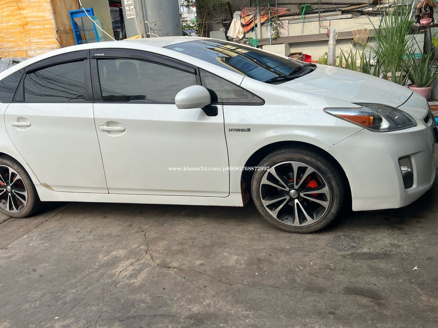 ឡានលក់ប្រញ៉ាប់លុយ