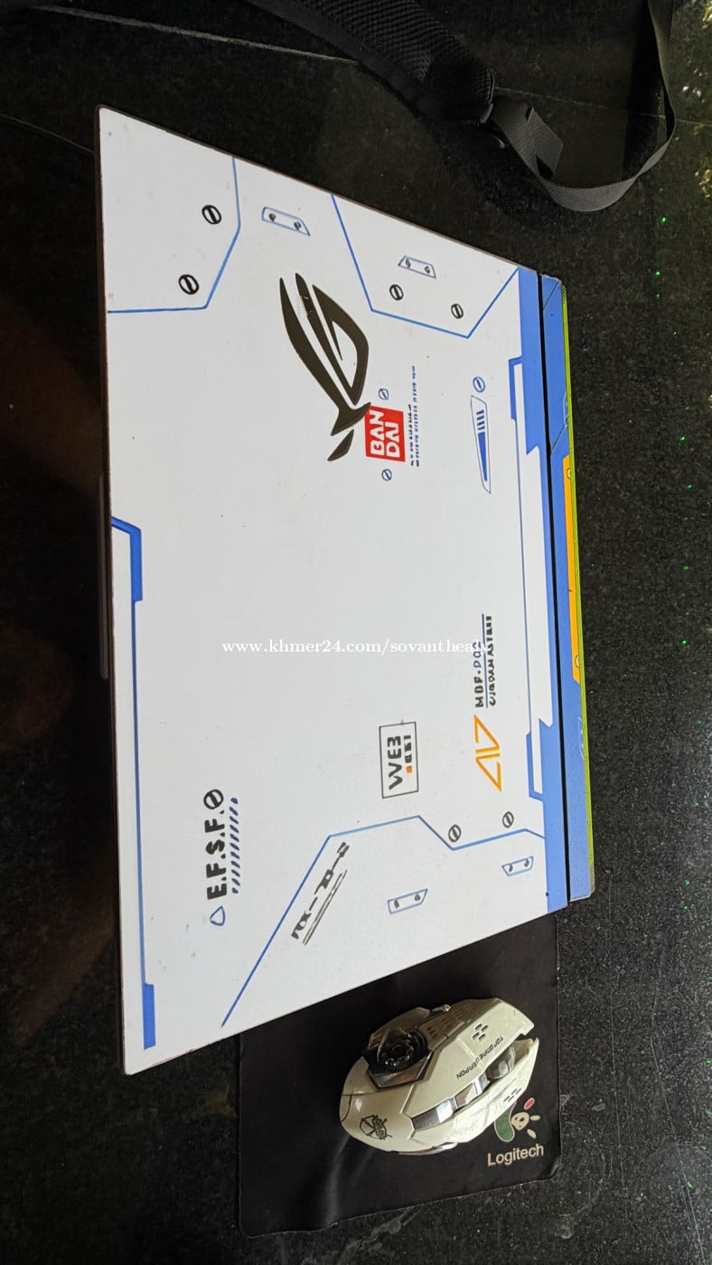 Asus ROG G814JI