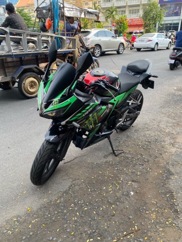 ម៉ូតូលក់