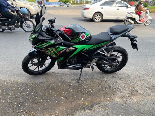 ម៉ូតូលក់