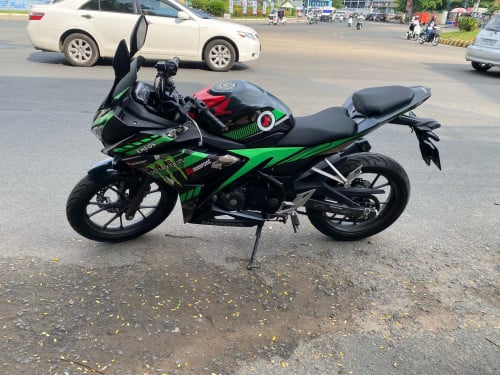 ម៉ូតូលក់
