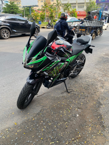 ម៉ូតូលក់