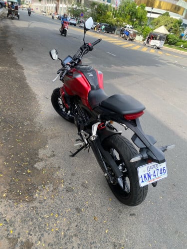 ម៉ូតូលក់