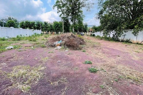 ជាប់រម្មណីយដ្ឋានទឹកឈូ