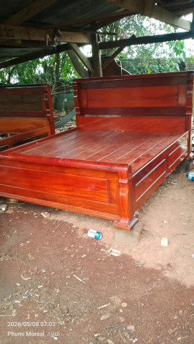 គ្រែបារាំងបងប្អូនចង់បានទំនាក់ទំនង0887552233