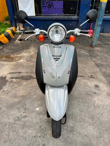 ធនាម៉ូតូស្អាតដូចក្នុងរូប