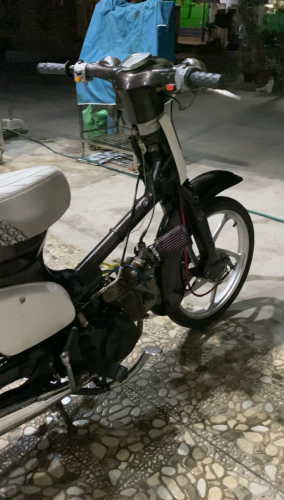 អាគុបម៉ាសុីន 125cc លក់400$ ចរចាបាន