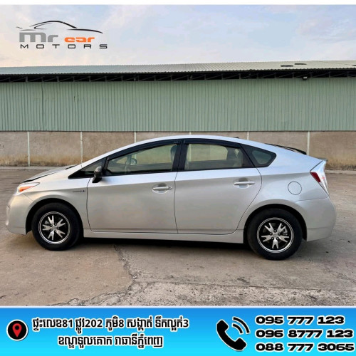 ទឹកប្រាក់មួយគ្រឿងនេះថ្មីណាស់ តម្លៃល្អជូនបងបងទៀត 17xxx$ Prius 2013 option3 📝បង់រំលស់ក៏បាន