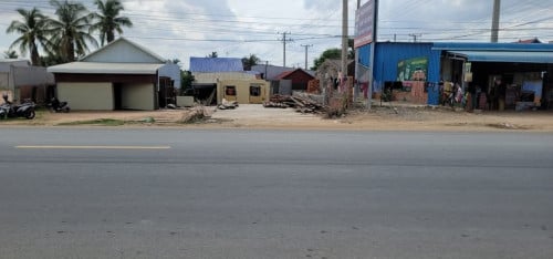 ដីលក់ជាប់ផ្លូវ51