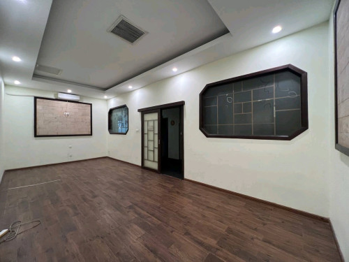 អគារពាណិជ្ជកម្មួជួល លើផ្លូវសុធារស (ទល់មុខ គ.ជ.ប ក្បែរ Aeon 1