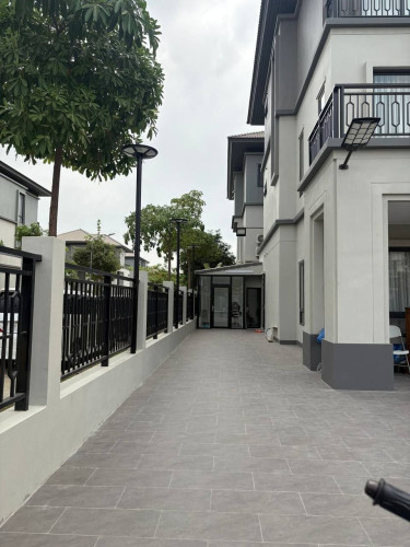 #វីឡាជួល Corner Queen B II Villa for Sale at Borey Chip Mong Grand Phnom Penh City.  (