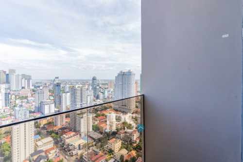 #FORSALE Premium 1-Bedroom Condo 🌇 -📍Time Square 5, BKK1, Phnom Penh
