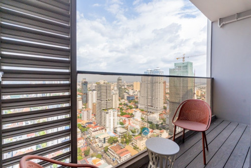 #FORSALE Premium 1-Bedroom Condo 🌇 -📍Time Square 5, BKK1, Phnom Penh