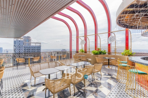 #FORSALE Premium 1-Bedroom Condo 🌇 -📍Time Square 5, BKK1, Phnom Penh
