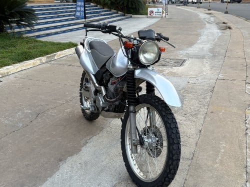 ម៉ូតូHonda SL01ម៉ូតូស្អាតសានំស៊ីនម្ចាដេីម​ទឹកថ្នាំស្អាតមួយជុំមានកាធានាត្រឹមត្រូវ​បង់រំលោះ​វៃដូទិញដាច