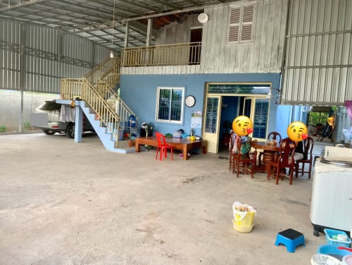 ផ្ទះដីឡូដ៌កែងលក់បន្ទាន់ / House for sale urgent