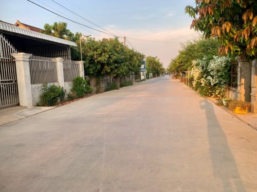 ផ្ទះដីឡូដ៌កែងលក់បន្ទាន់ / House for sale urgent