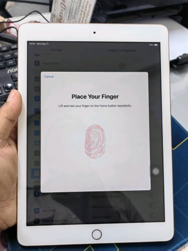 លក់ipad 6 wifi 32G like new