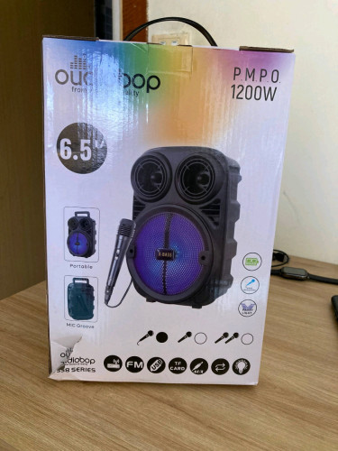 ឈុតខារ៉ាអូខេ