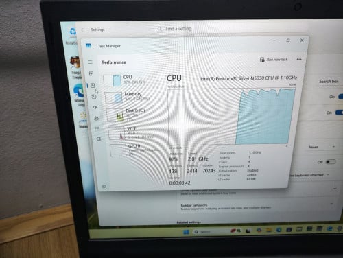លក់ចោល laptop