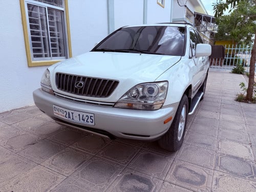 ចង់លក់Lexus Rx300 2001
