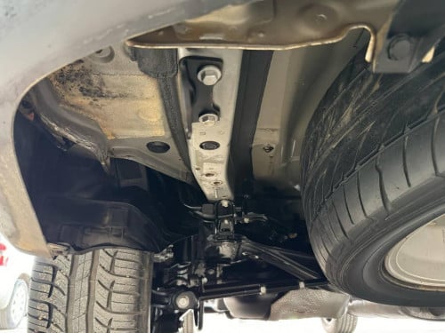 ឡានលក់ LEXUS RX330 ឆ្នាំ04 ពាក់កណ្ដាល full option ប៉ុង1 ក្នុងលឿង ពណ៌ផ្សែងបារី ជាប្រភេទមេឡាន