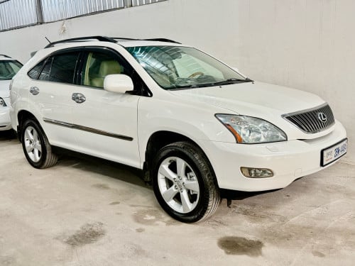 ឡានលក់ LEXUS RX330 ឆ្នាំ06 full option ពេញ ប៉ុង1 ក្នុងលឿង ពណ៌ស