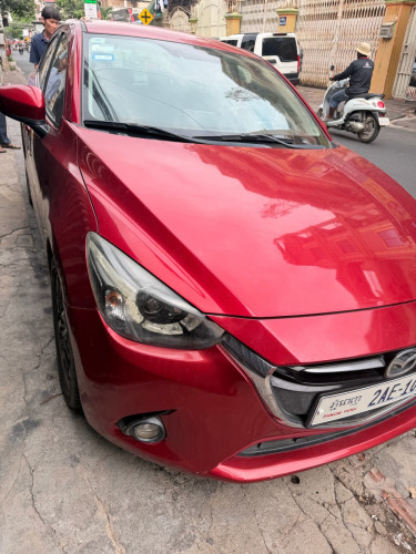 ឡានលក់masda2fullឆ្នាំ2016លក់តំលៃ11500$ចចា