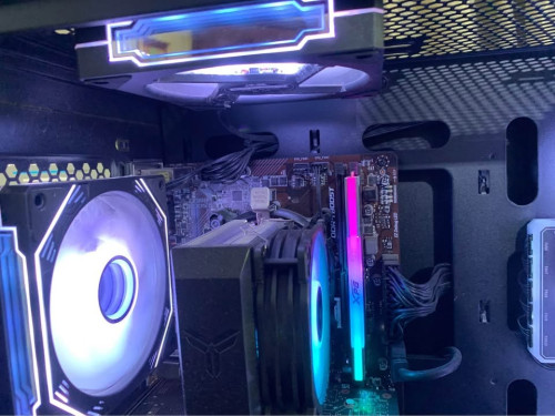 កុំព្យូរទ័រសំរាប់MMO Gaming Design Office តម្លៃធូរមិនធ្លាប់មាន $250 ពីមុន $450