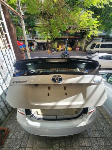 លំដាប់មេឡានpriusថ្មីណាស់មូល100% មានឃ្មុំស៊ីន