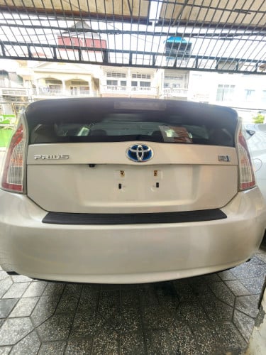 លំដាប់មេឡានpriusថ្មីណាស់មូល100% មានឃ្មុំស៊ីន