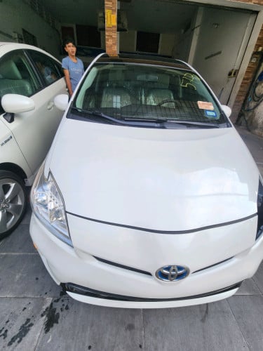 លំដាប់មេឡានpriusថ្មីណាស់មូល100% មានឃ្មុំស៊ីន