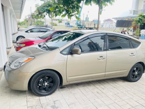 លក់ឡាន Prius 2005 Full option ម្ចាស់ដើម
